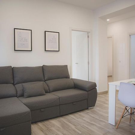 Acogedor Apartamento En Triana เซบีญา ภายนอก รูปภาพ