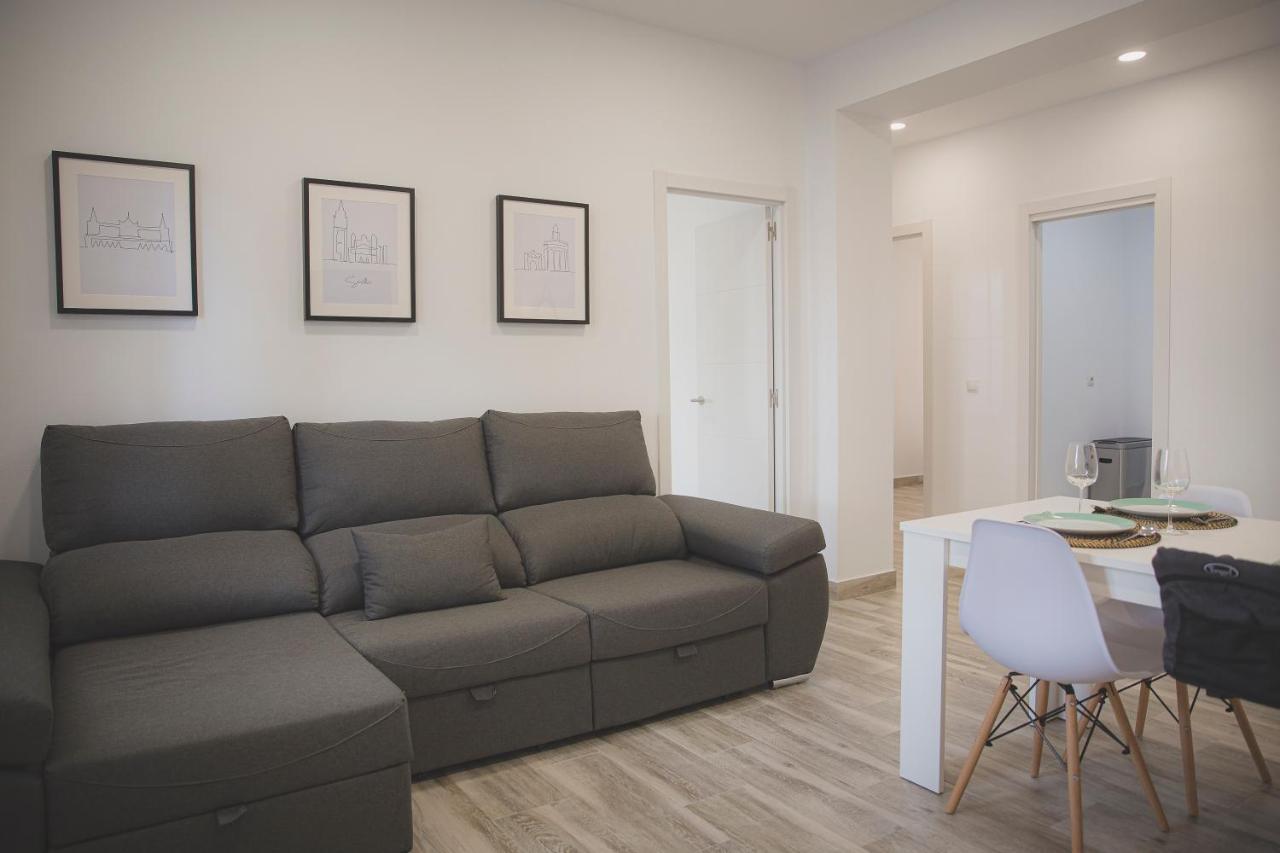 Acogedor Apartamento En Triana เซบีญา ภายนอก รูปภาพ