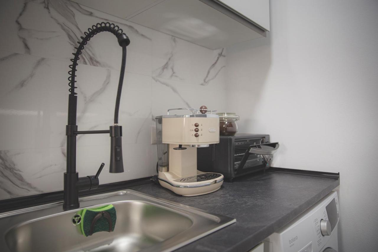 Acogedor Apartamento En Triana เซบีญา ภายนอก รูปภาพ