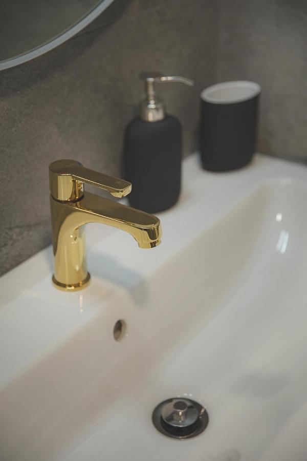 Acogedor Apartamento En Triana เซบีญา ภายนอก รูปภาพ